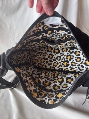 Vera Bradley Black Shoulder Bag with Leopard-Print Gold and White Lining